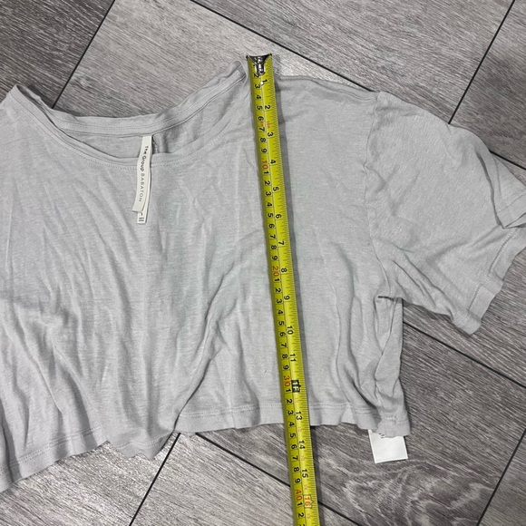 Aritzia Foundation relaxed t shirt - Picture 4 of 7